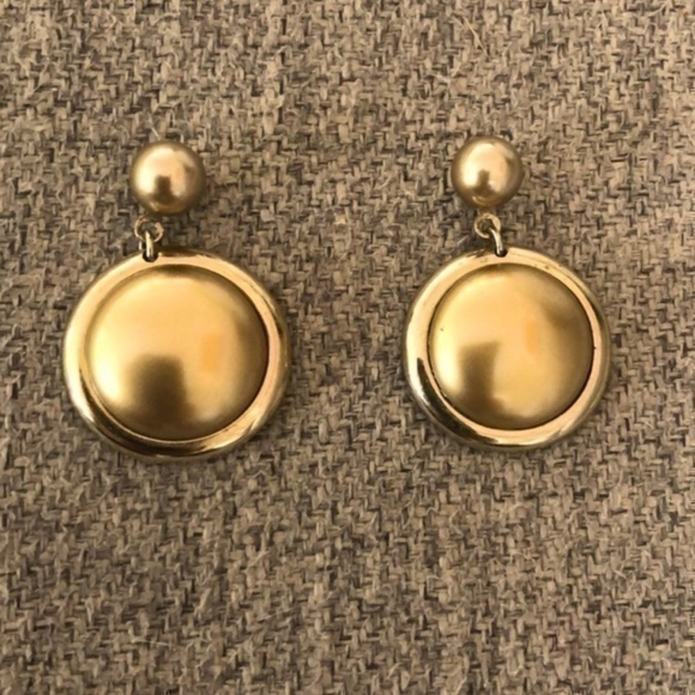 Vintage dangle, button earrings